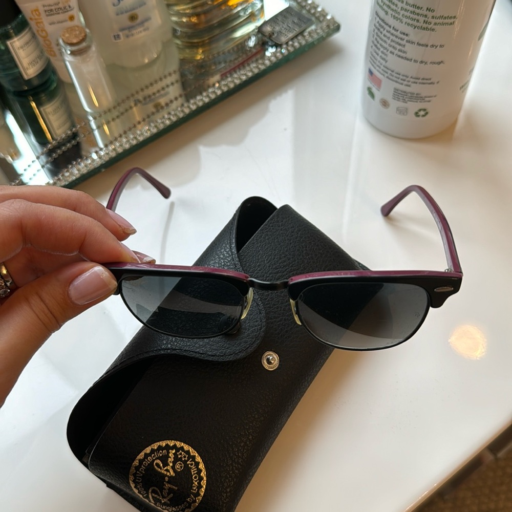 Ray ban sunglasses pink detail